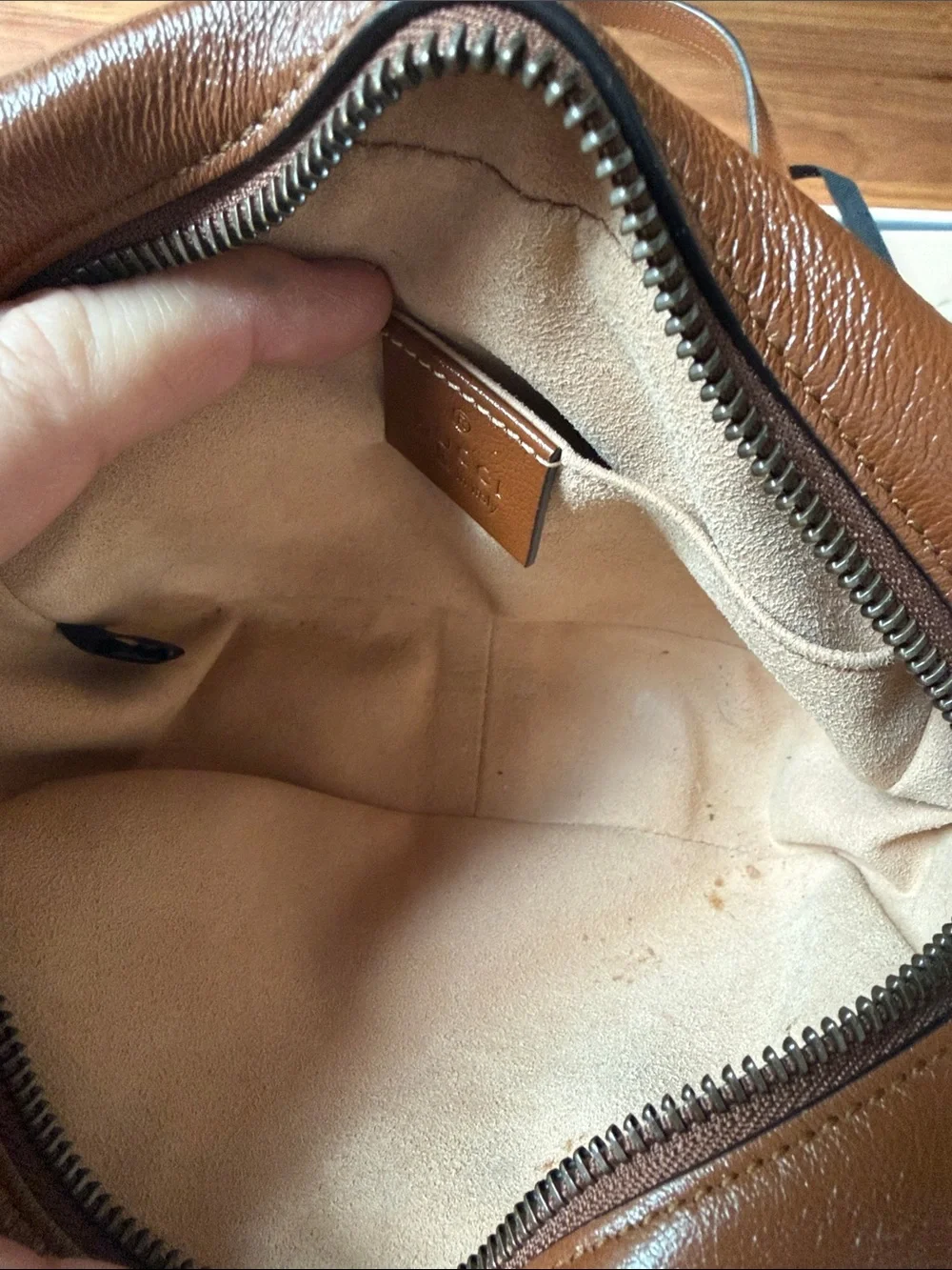 Gucci Brown Chevron GG Small Camera Crossbody - Picture 3 of 9